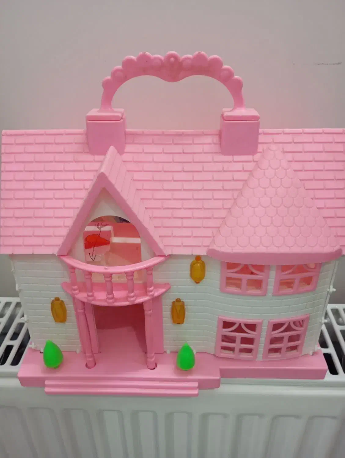 تعدادی عروسک واسباب بازی دخترانه|اسباب‌بازی بچه|مشهد, عسگریه|دیوار