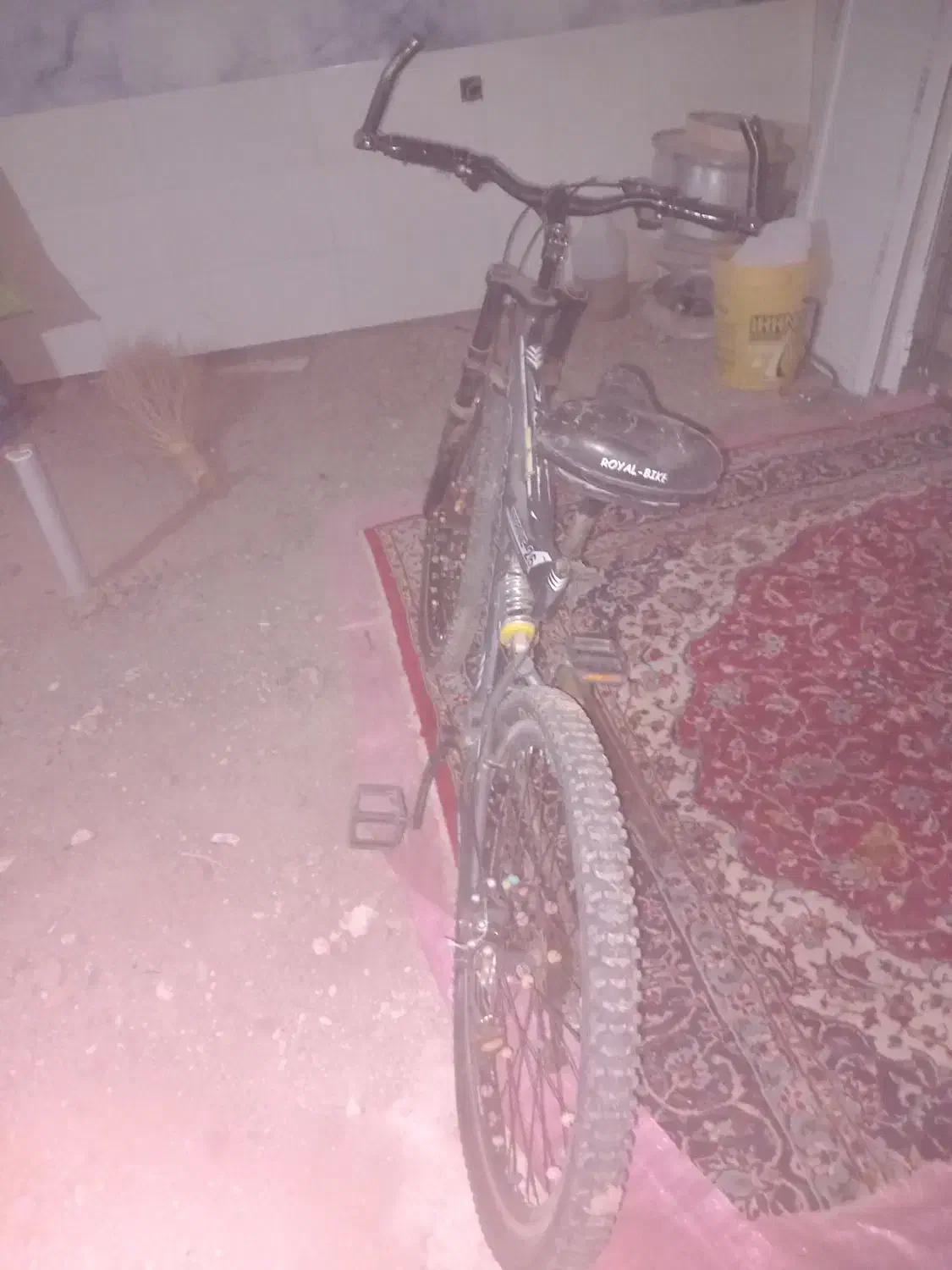 دوچرخ|دوچرخه، اسکیت، اسکوتر|طاغنکوه, |دیوار