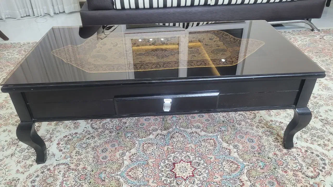 ست مبل شیک چرم ۷ نفره|مبلمان خانگی و میز عسلی|مشهد, آیت الله کاشانی|دیوار