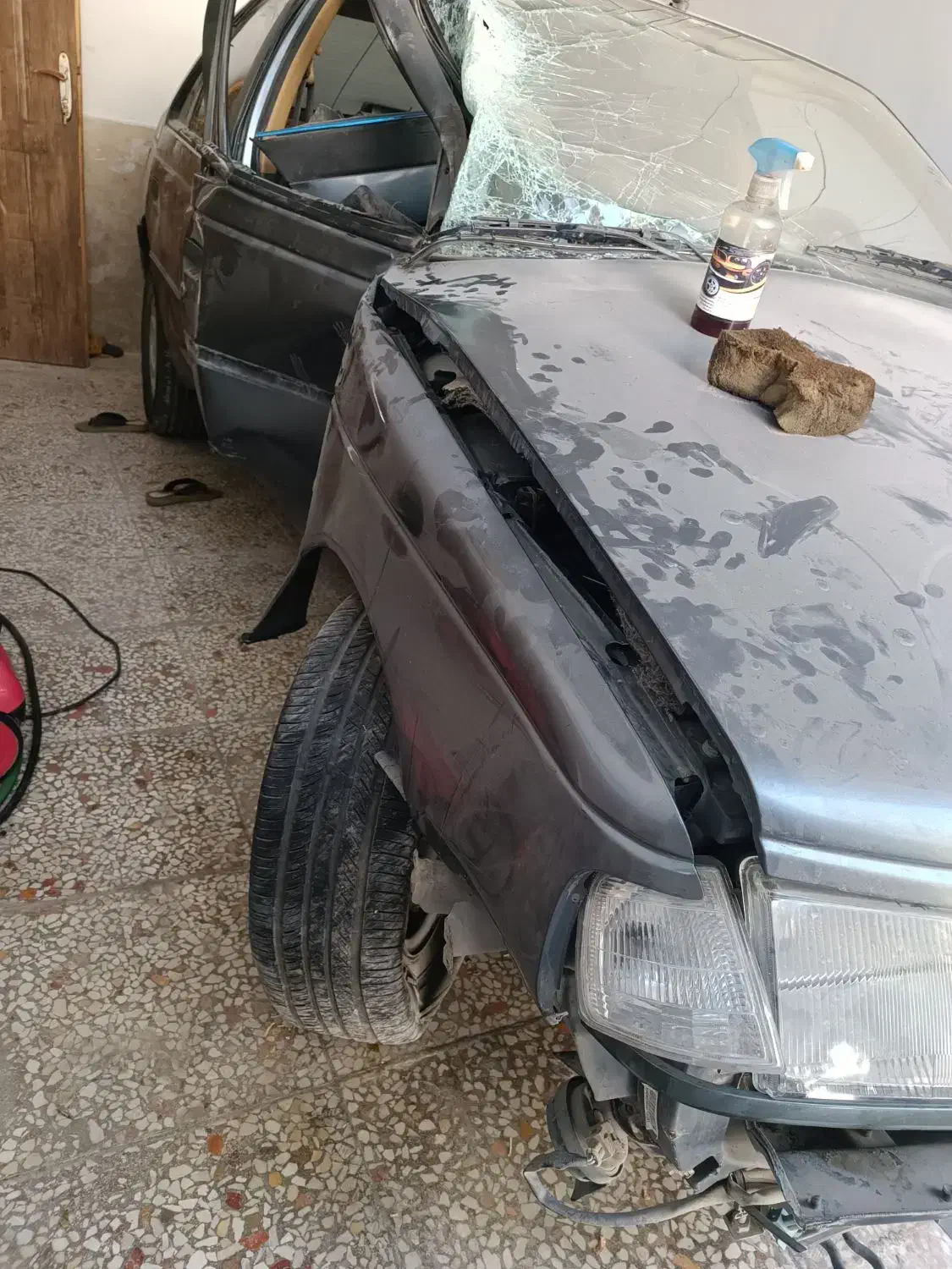 405مدل 93 بدون رنگ تصادفی کم ضربه|خودرو سواری و وانت|شیراز, تندگویان|دیوار