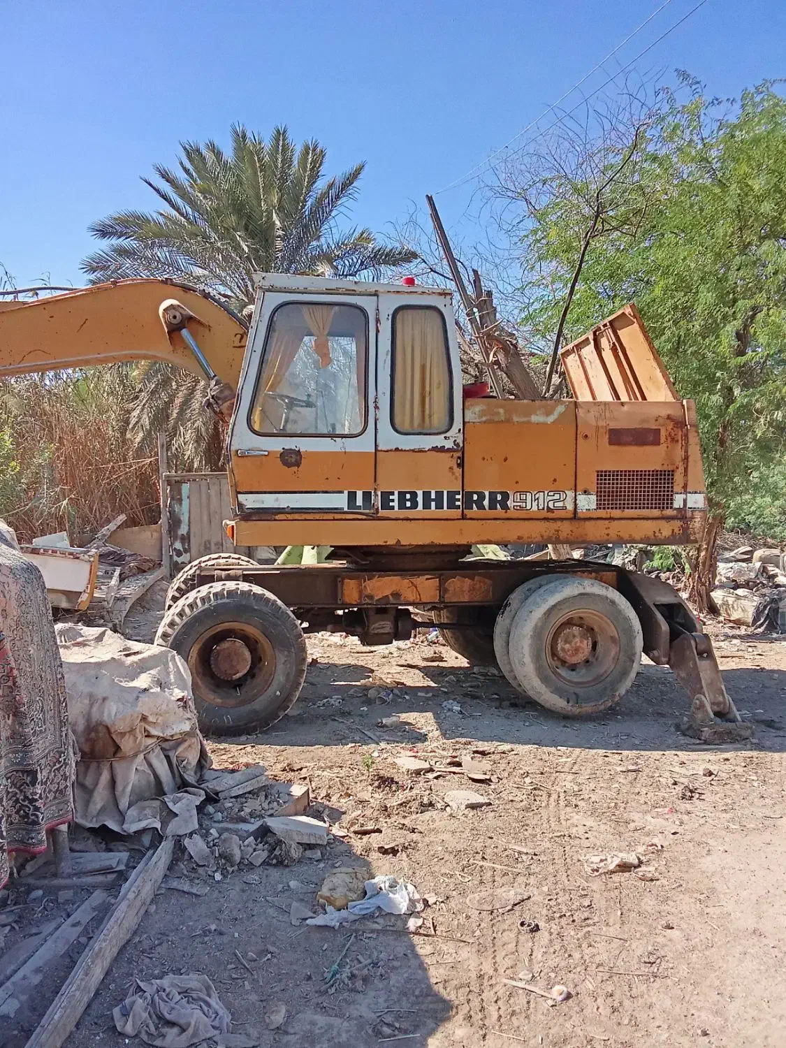 فروش بیل مکانیکی چرخ لاستیکی ۹۱۲|خودرو سنگین|آبادان, |دیوار