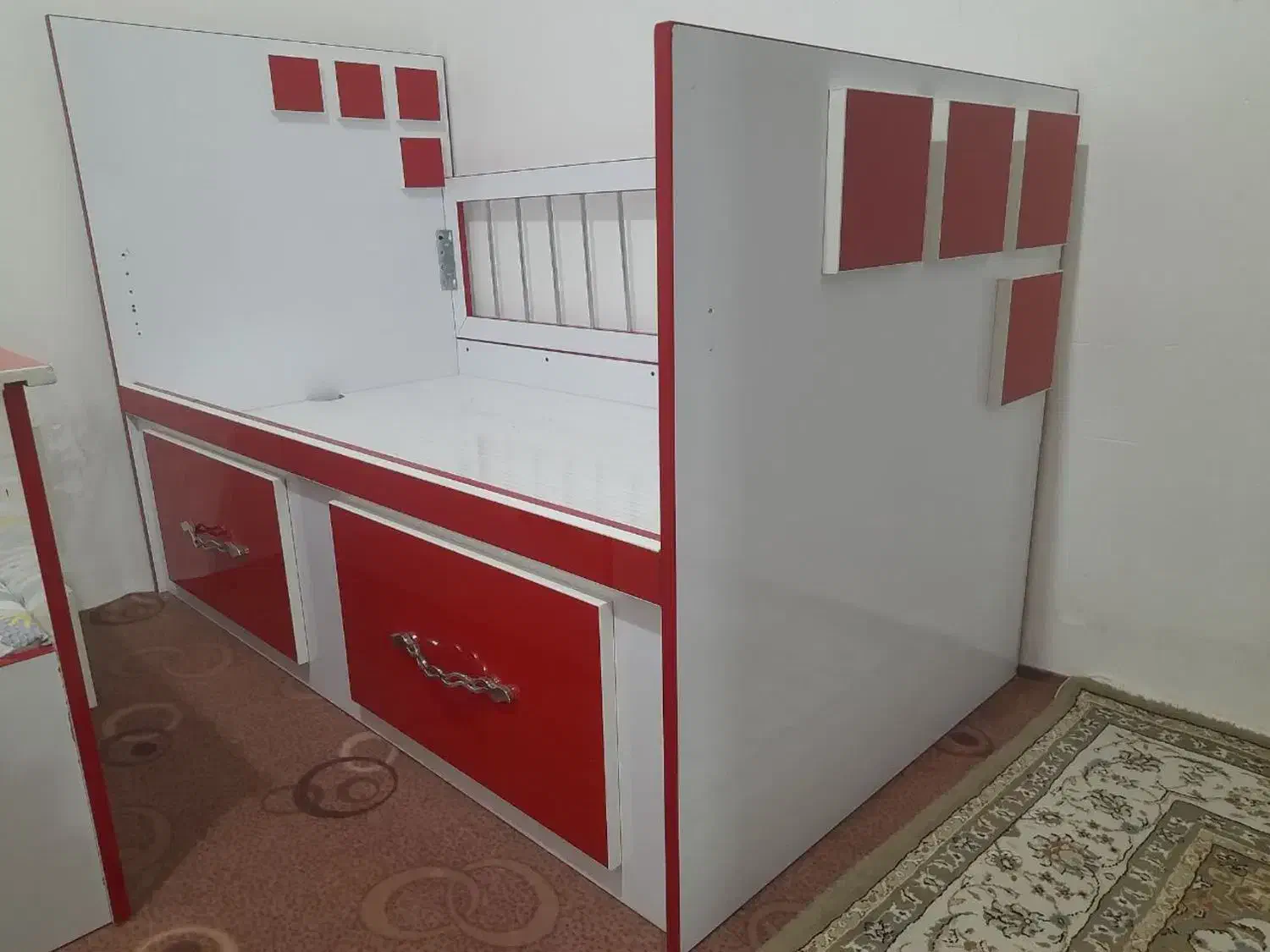 تخت کودک|تخت و صندلی بچه|بیرجند, |دیوار