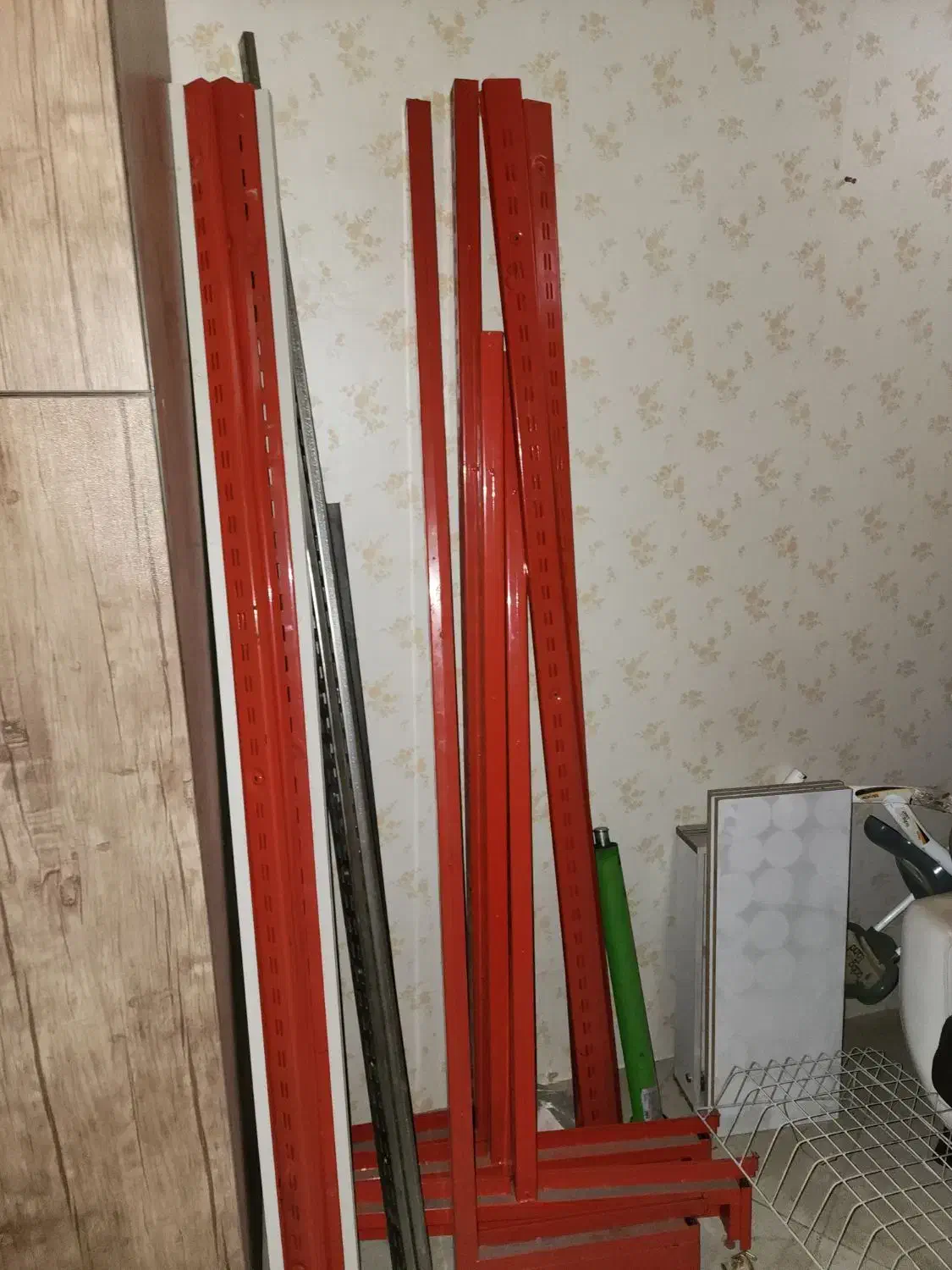 قفسه|کتابخانه، شلف، قفسه‌های دیواری|هشتگرد, شهرک راه آهن|دیوار