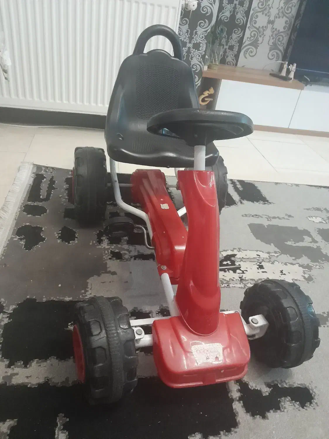 ماشین پدالی|اسباببازی بچه|هشتگرد, فاز ۷ مهستان|دیوار