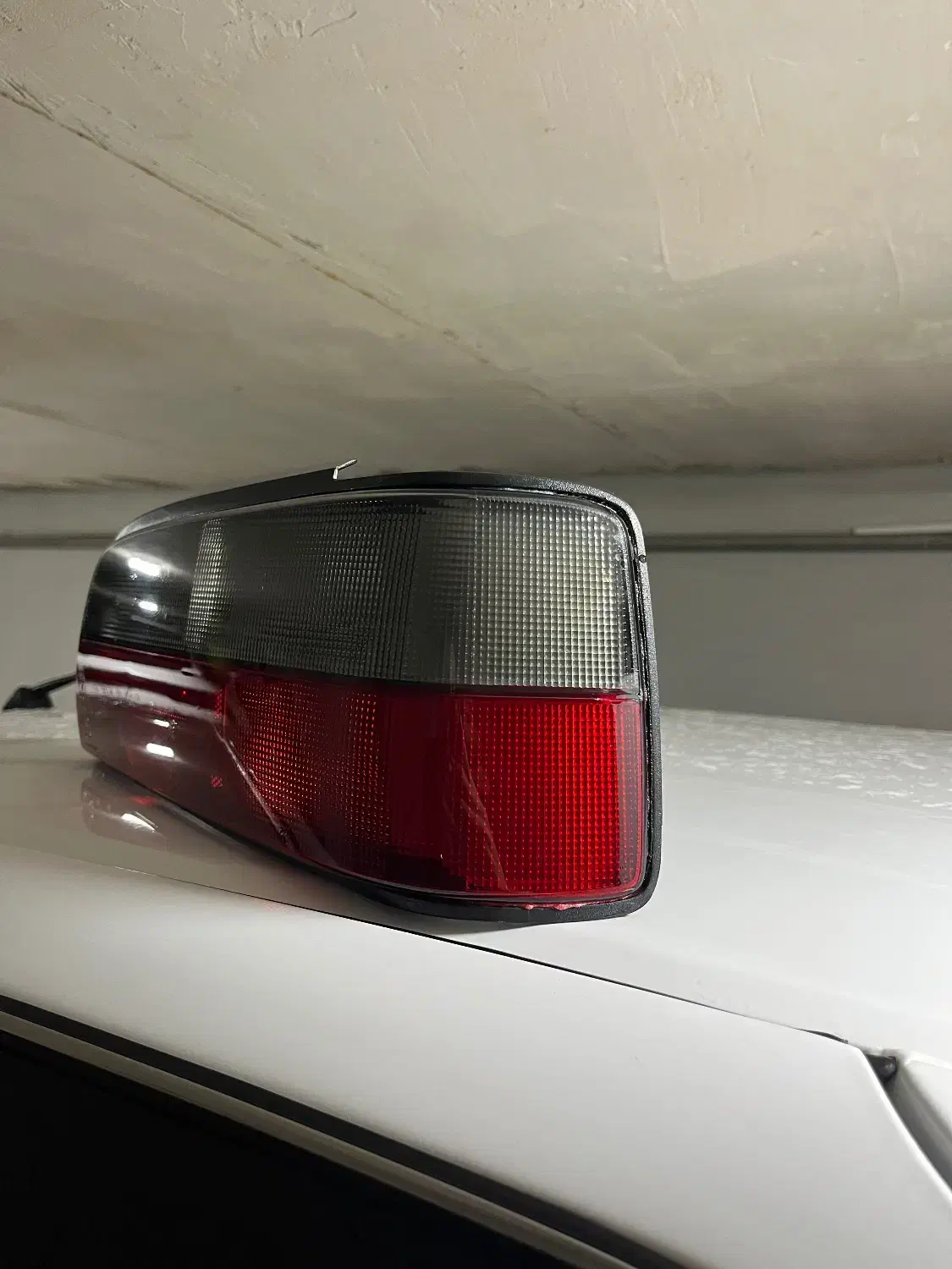 چراغ عقب سمت راست پژو پارس مدل جمساز|قطعات یدکی و لوازم جانبی|شوط, |دیوار