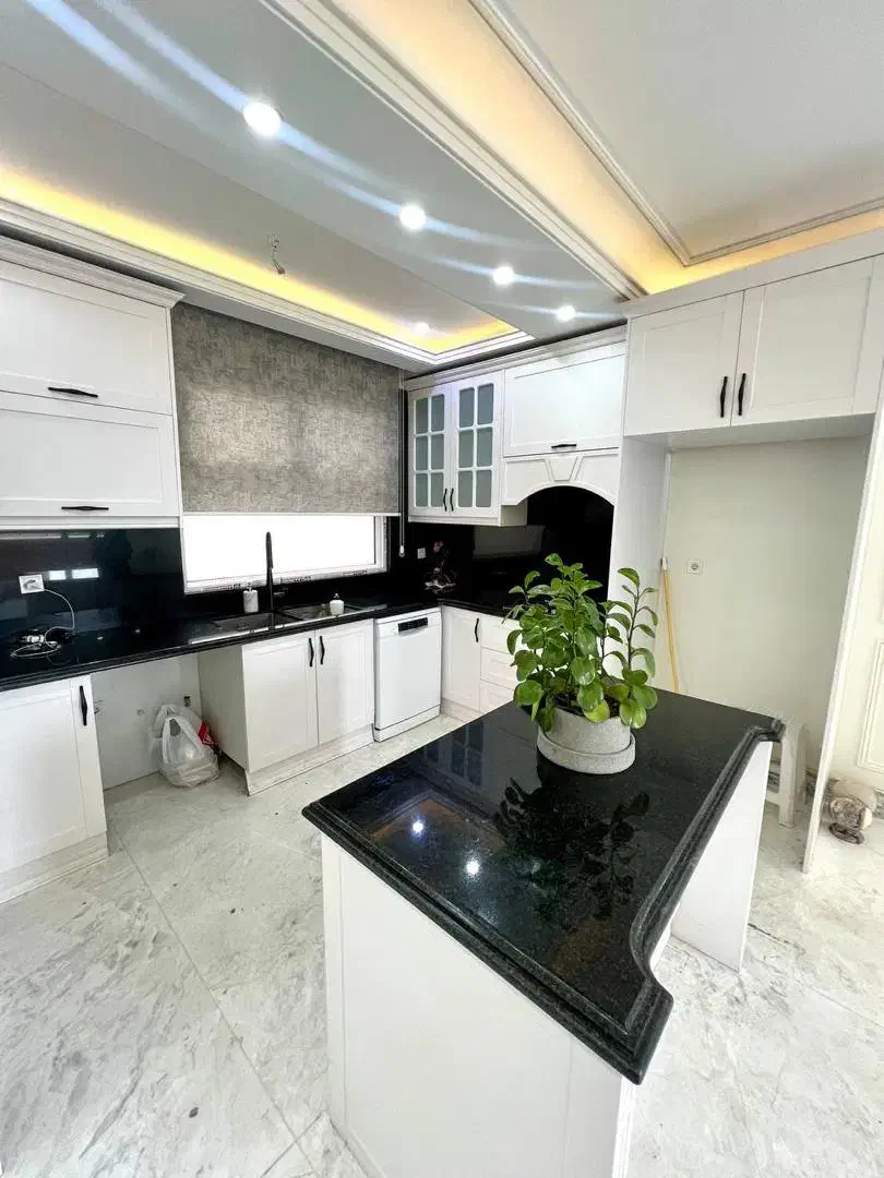 آپارتمان۱۳۵متری  سه خوابه بامستر