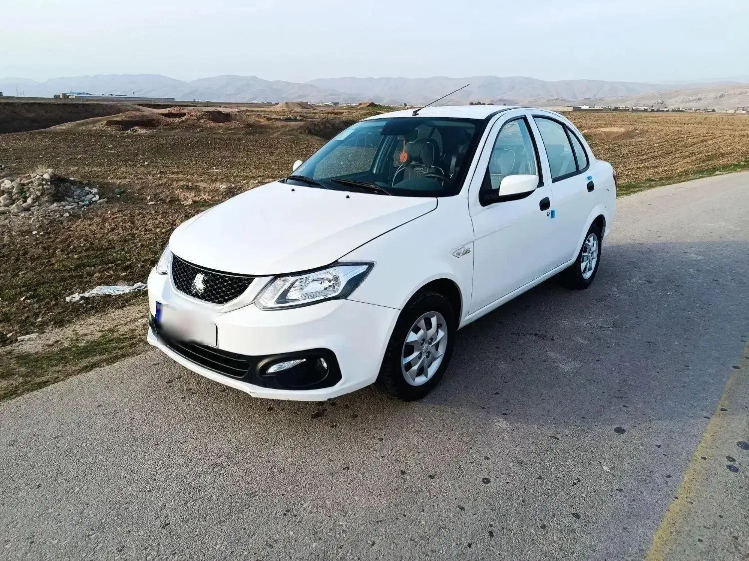 ساینا1404|خودرو سواری و وانت|خرم‌آباد, |دیوار