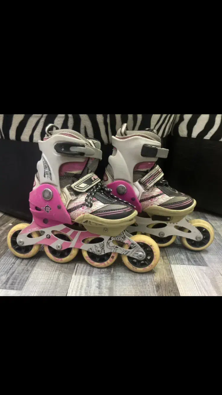 اسکیت دخترانه|دوچرخه، اسکیت، اسکوتر|شیراز, فرهنگ شهر|دیوار