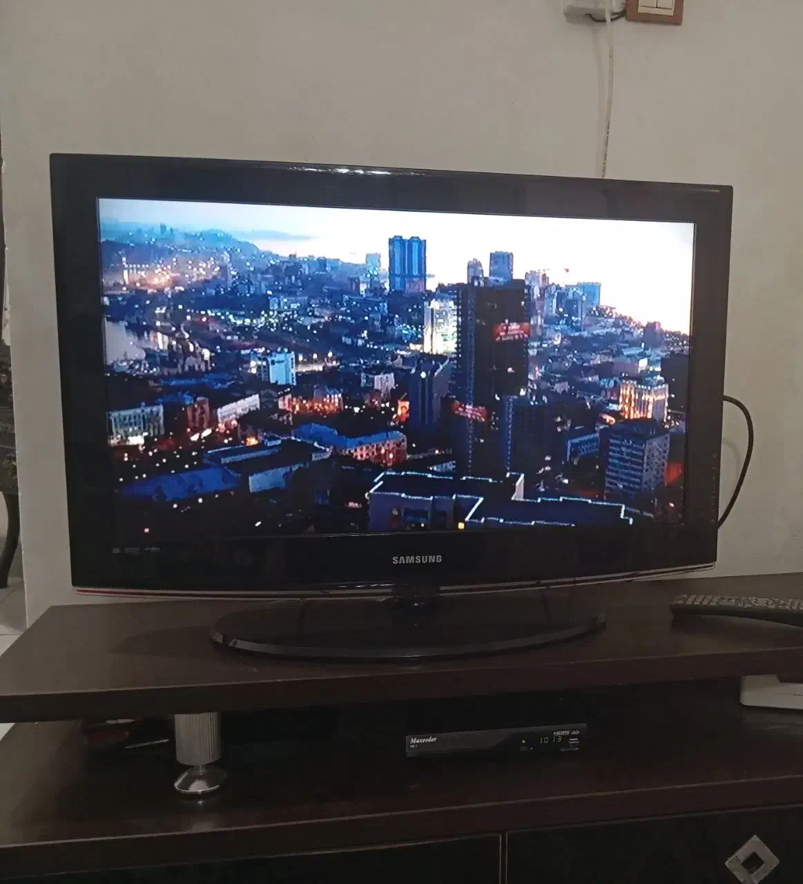 مانیتور تی وی 32 اینچ سامسونگ سالم تمیز در حد نو|قطعات و لوازم جانبی رایانه|رشت, لاکان|دیوار