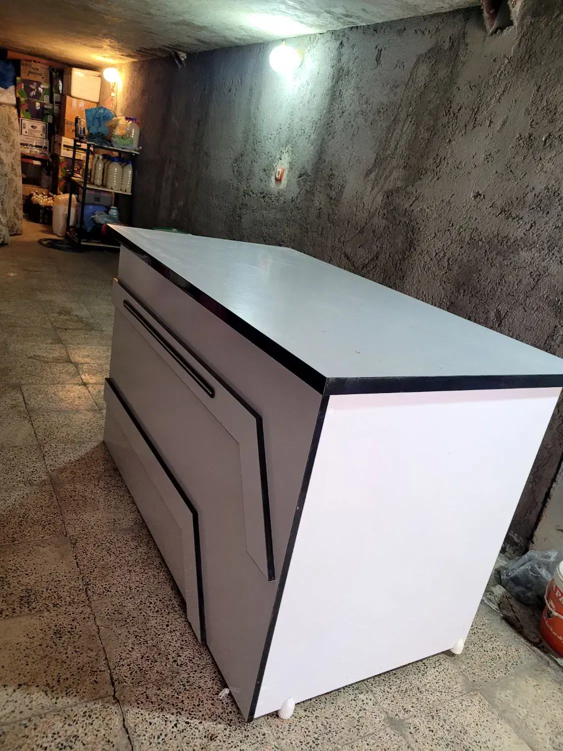 میز   MDF|فروشگاه و مغازه|میانه, |دیوار