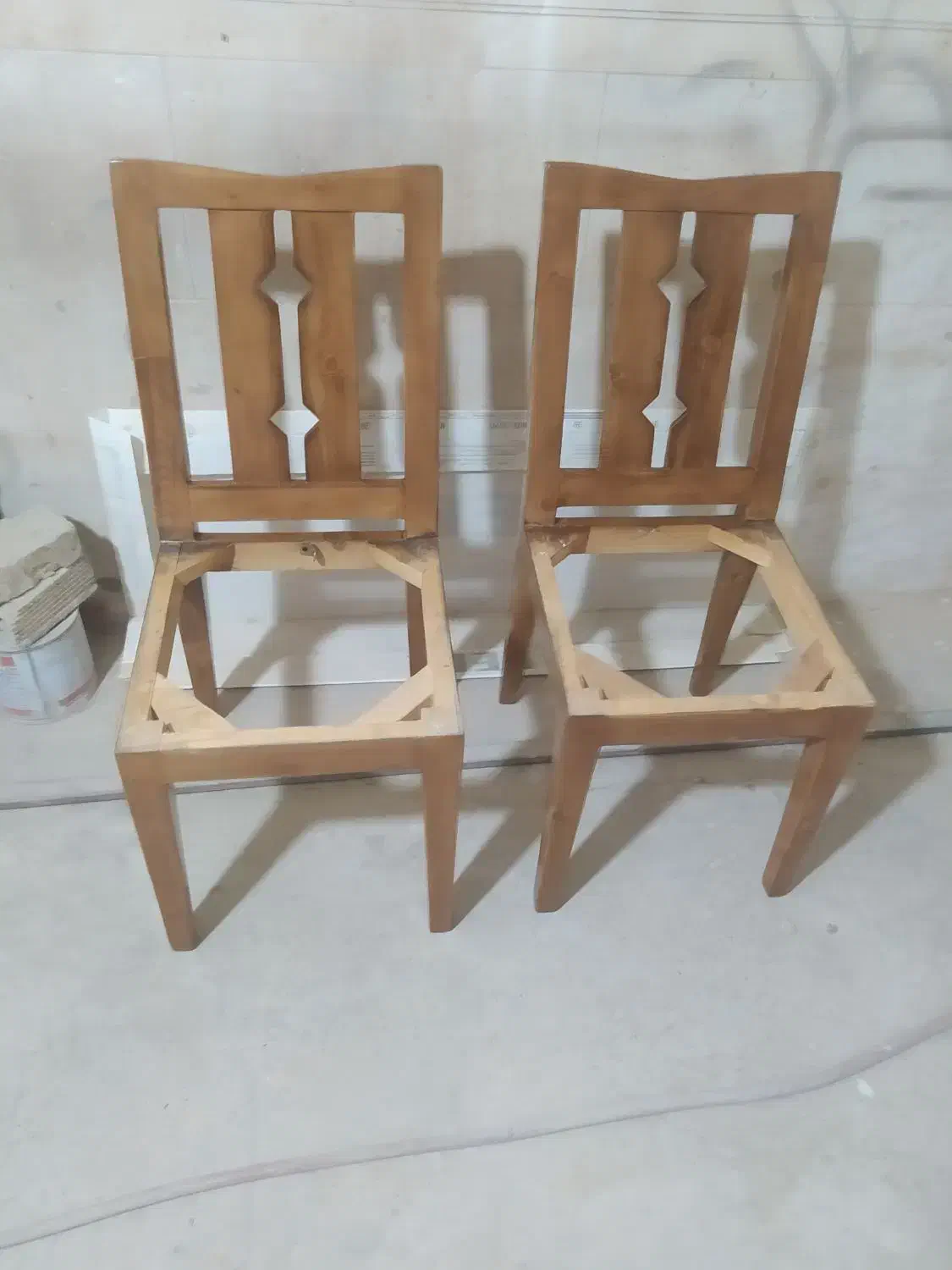 رنگ‌کاری وسایل چوبی|خدمات پیشه و مهارت|اراک, |دیوار