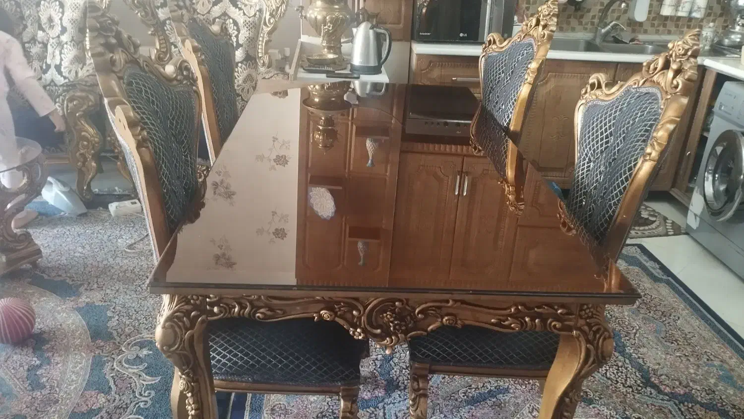 میز ناهارخوری ، ۶ نفره با چهار صندلی|میز و صندلی غذاخوری|تهران, تهرانسر شمالی|دیوار