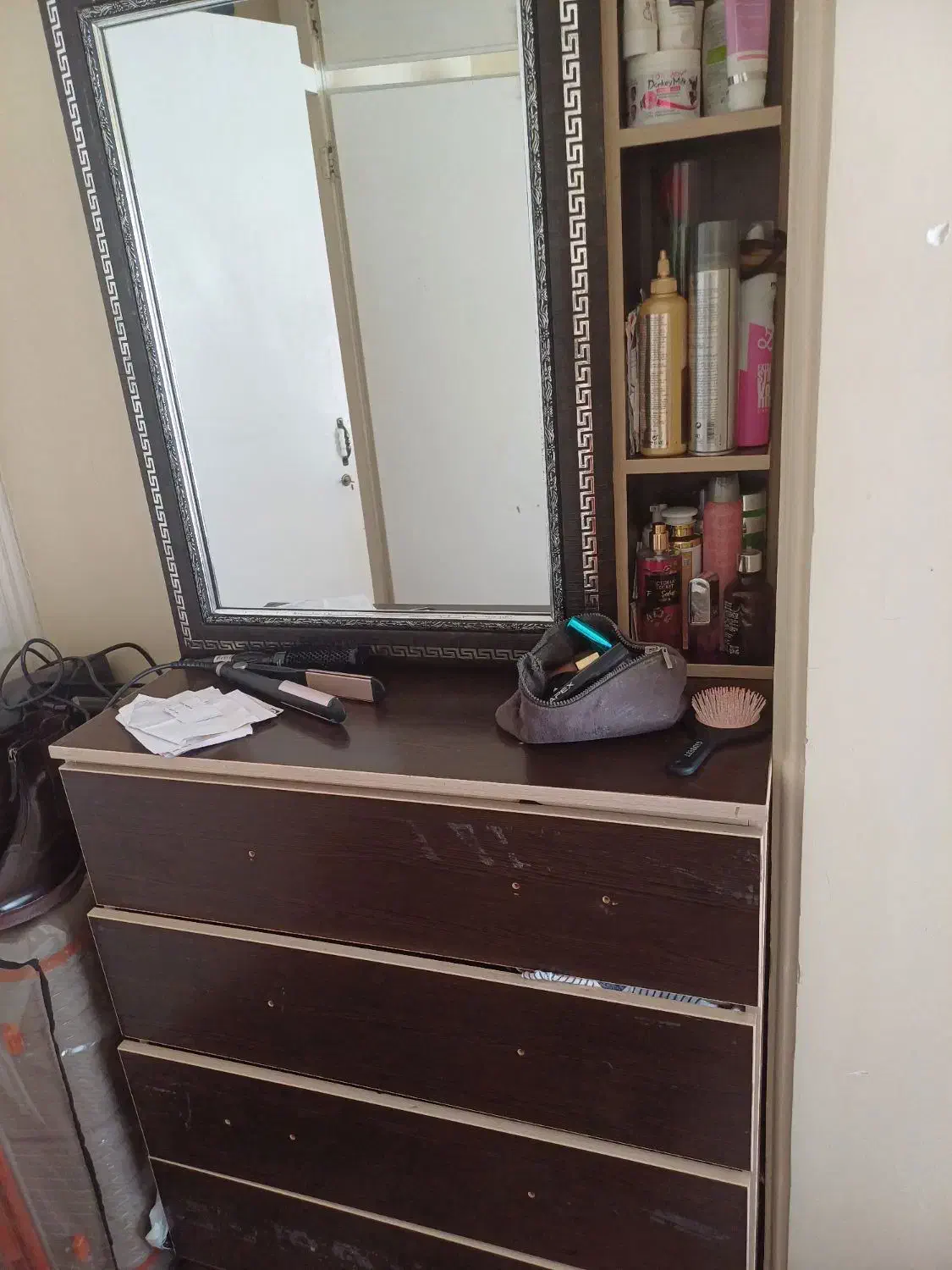 دراور کار کرده و جاداره|جاکفشی، کمد، دراور|بابل, |دیوار