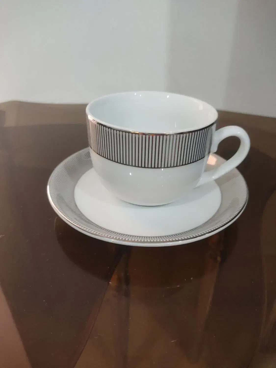 تعدادی وسایل و ظروف|ظروف سرو و پذیرایی|ساوه, |دیوار