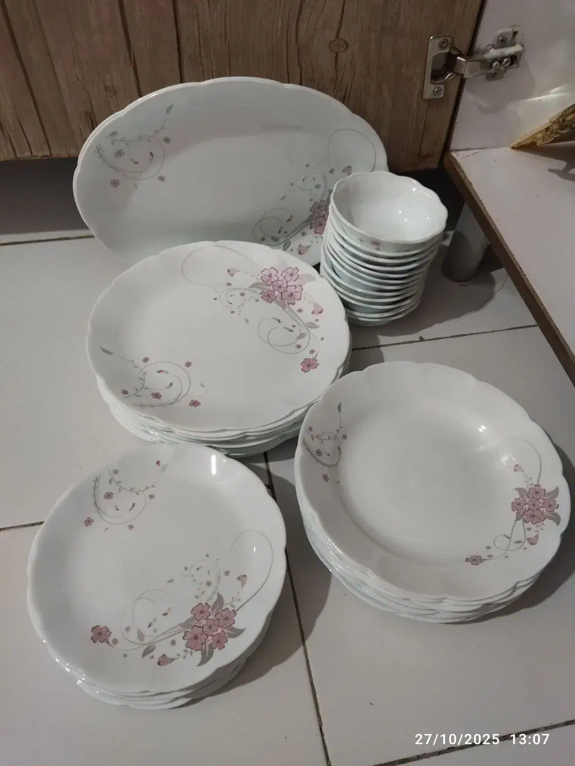 سرویس آرکوپال|ظروف سرو و پذیرایی|رباط‌کریم, رباط‌کریم|دیوار