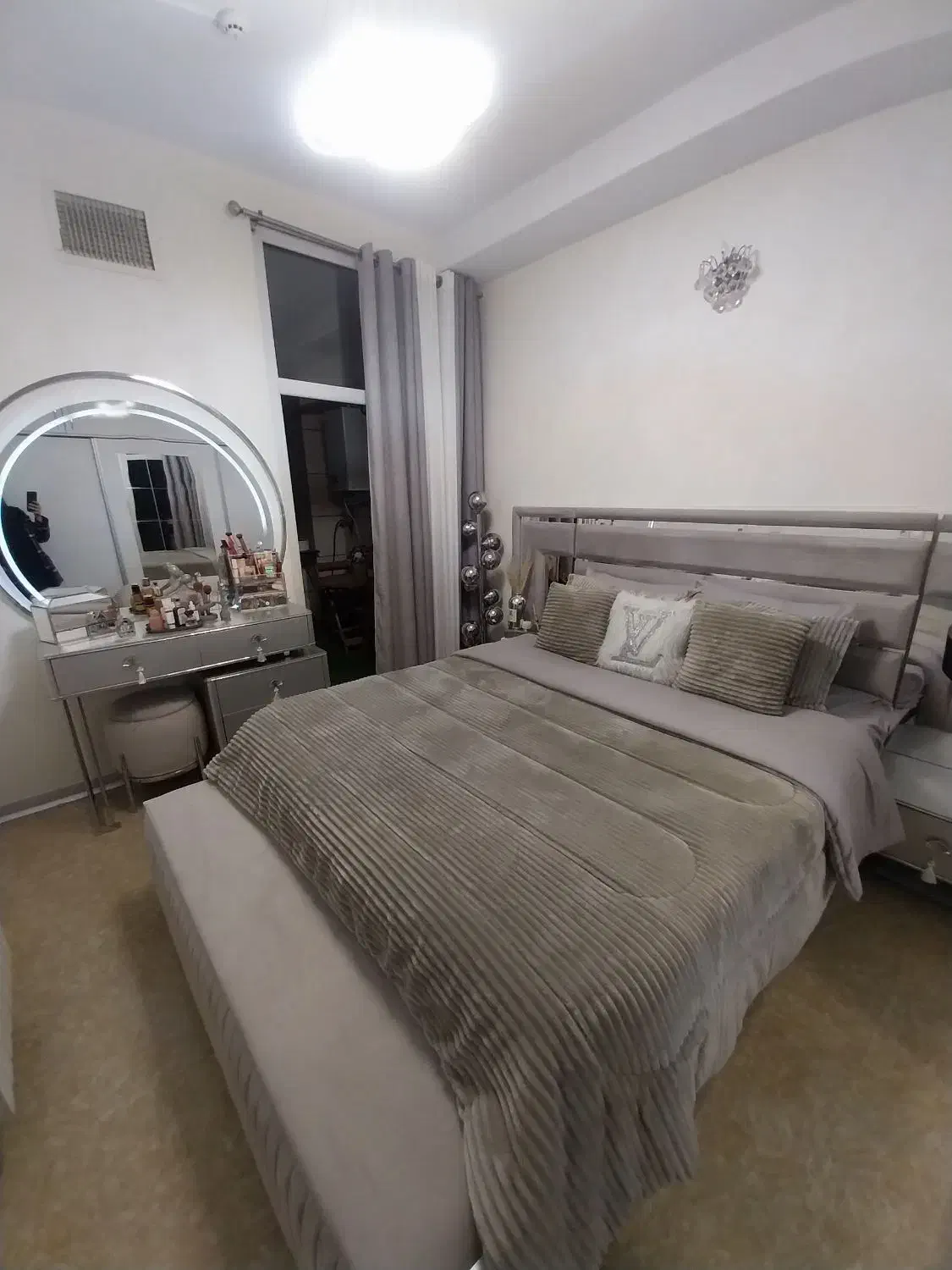 ۲واحدآپارتمان۷۰متری و ۱ واحد۸۵متری خیابان همدانی