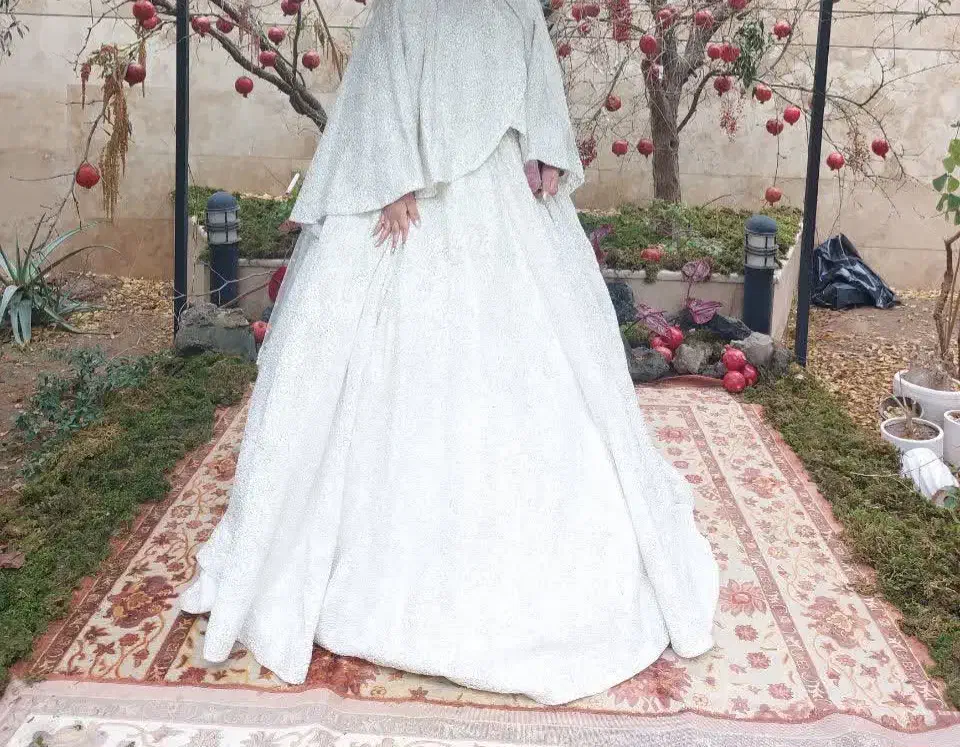 کرایه لباس عروس|لباس|اصفهان, نقش جهان|دیوار