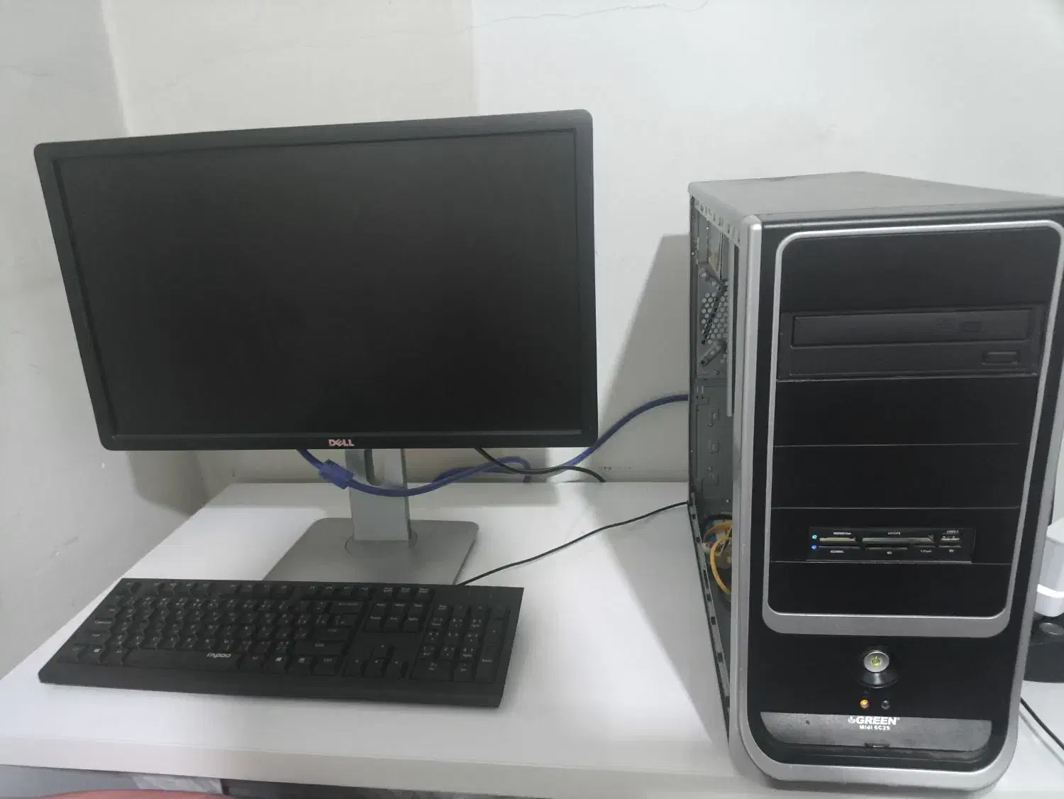 کیس و مانیتور|رایانه رومیزی|شیراز, شهرک سراج‎|دیوار