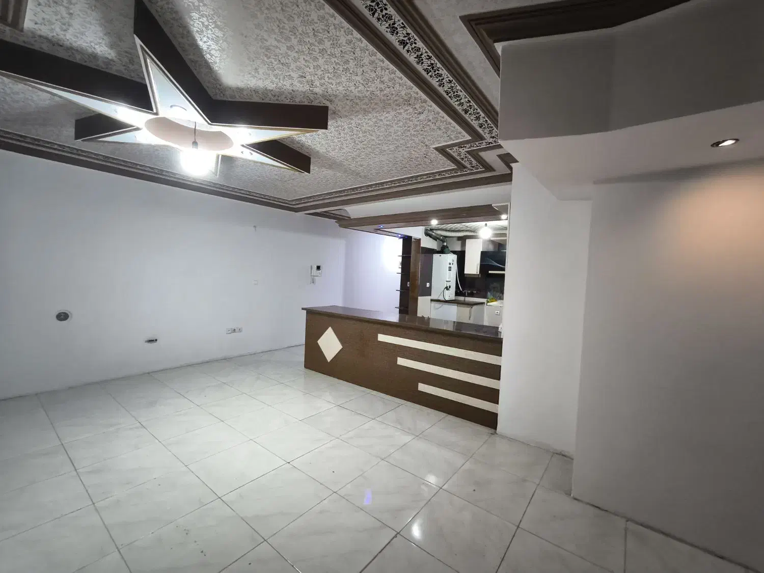 آپارتمان دو خواب شهرک مدرس خیابان مشکل گشا تخلیه|اجارهٔ آپارتمان|شیراز, شهرک مدرس|دیوار