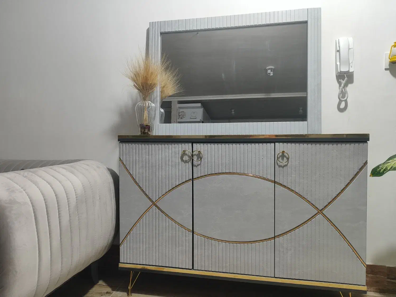 اینه کنسول میز تی وی ست|مبلمان خانگی و میز عسلی|ایذه, |دیوار