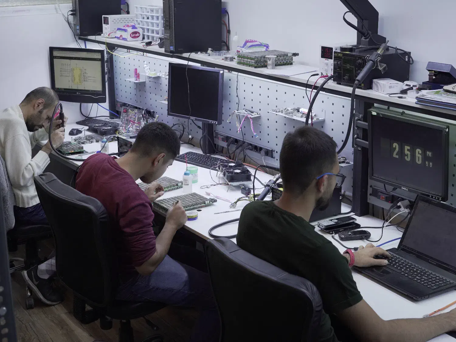 تعمیر ماینر تخصصی برندهای بیتمین و واتسماینر|خدمات رایانهای و موبایل|مشهد, بهشت|دیوار