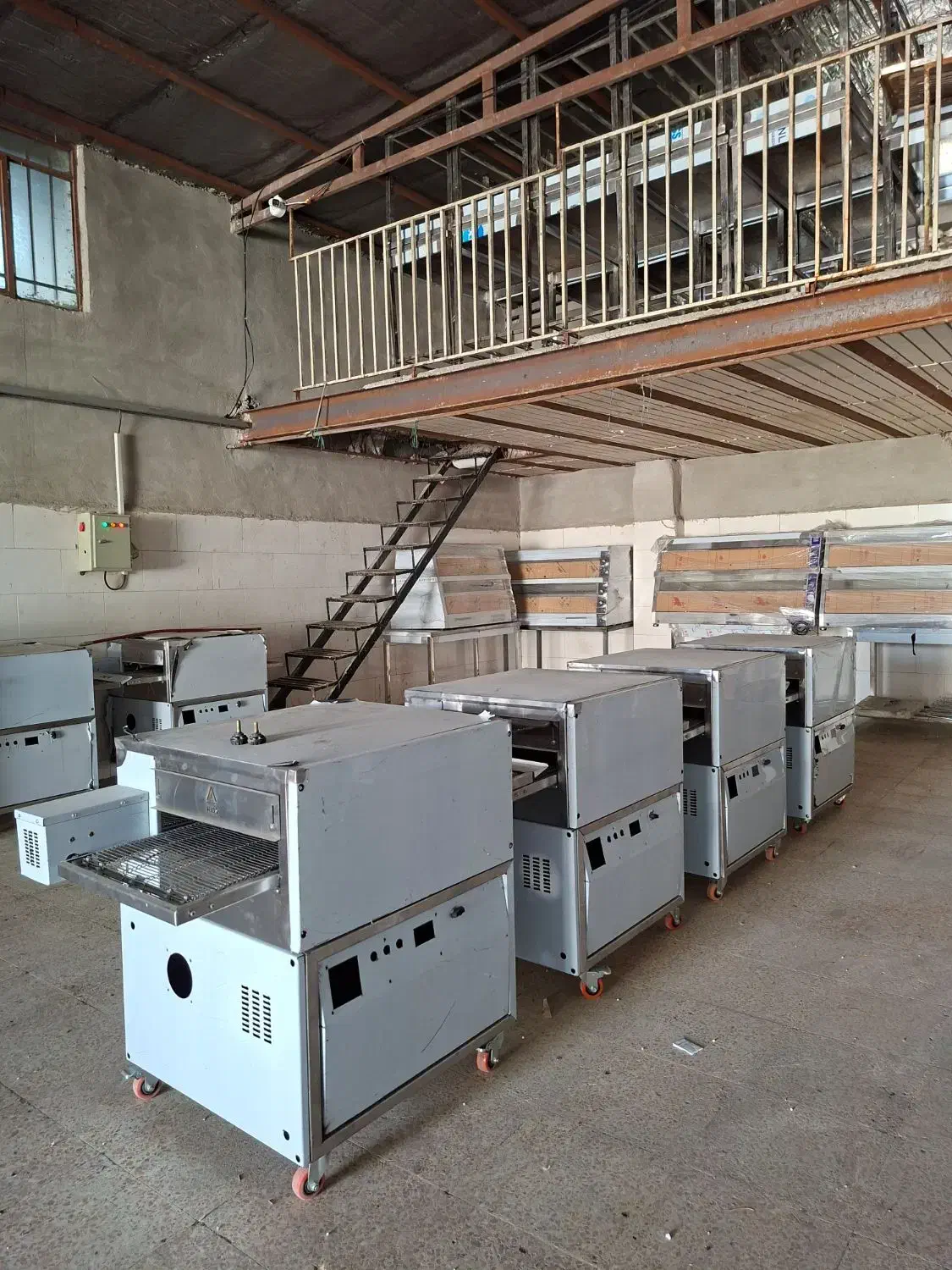 فرریلی  فرریلی‌پیتزا  فرپیتزا  فر  تجهیزات فست فود|کافی‌شاپ و رستوران|تهران, خلیج فارس|دیوار