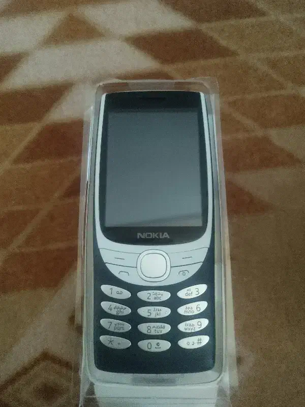 نوکیا 8210 4G|موبایل|بروجرد, |دیوار