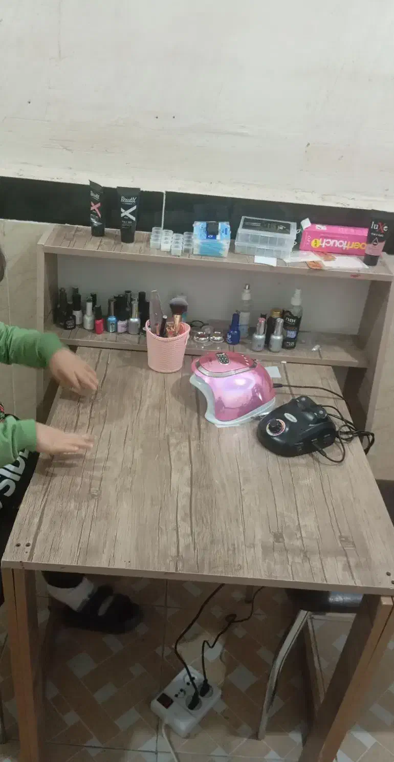 میز ناخن|میز تحریر و کامپیوتر|پارس‌آباد, |دیوار