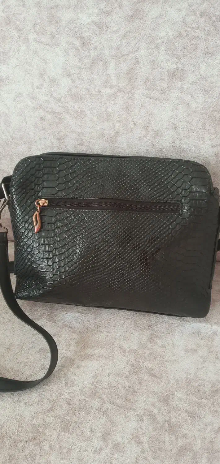 کیف دوشی|کیف، کفش، کمربند|تبریز, |دیوار