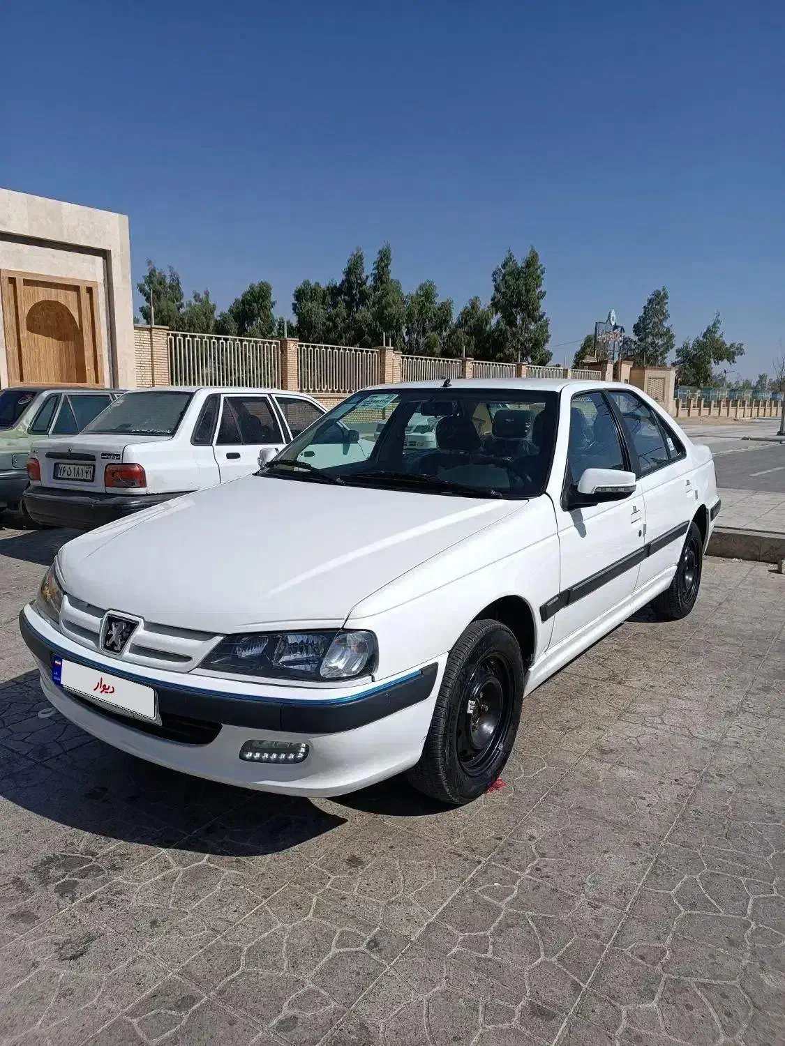 پژوپارس ۱۴۰۲|خودرو سواری و وانت|زاهدان, |دیوار