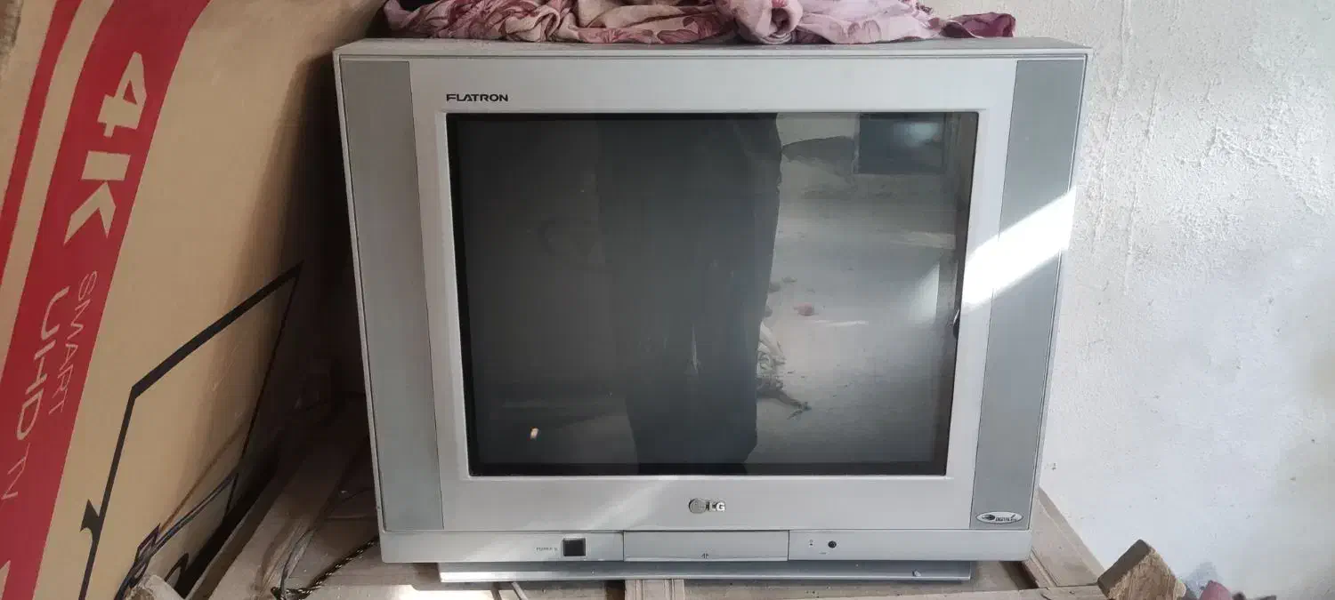 تلویزیون 21اینچ|تلویزیون و پروژکتور|سبزوار, امام خمینی (ناوی)|دیوار