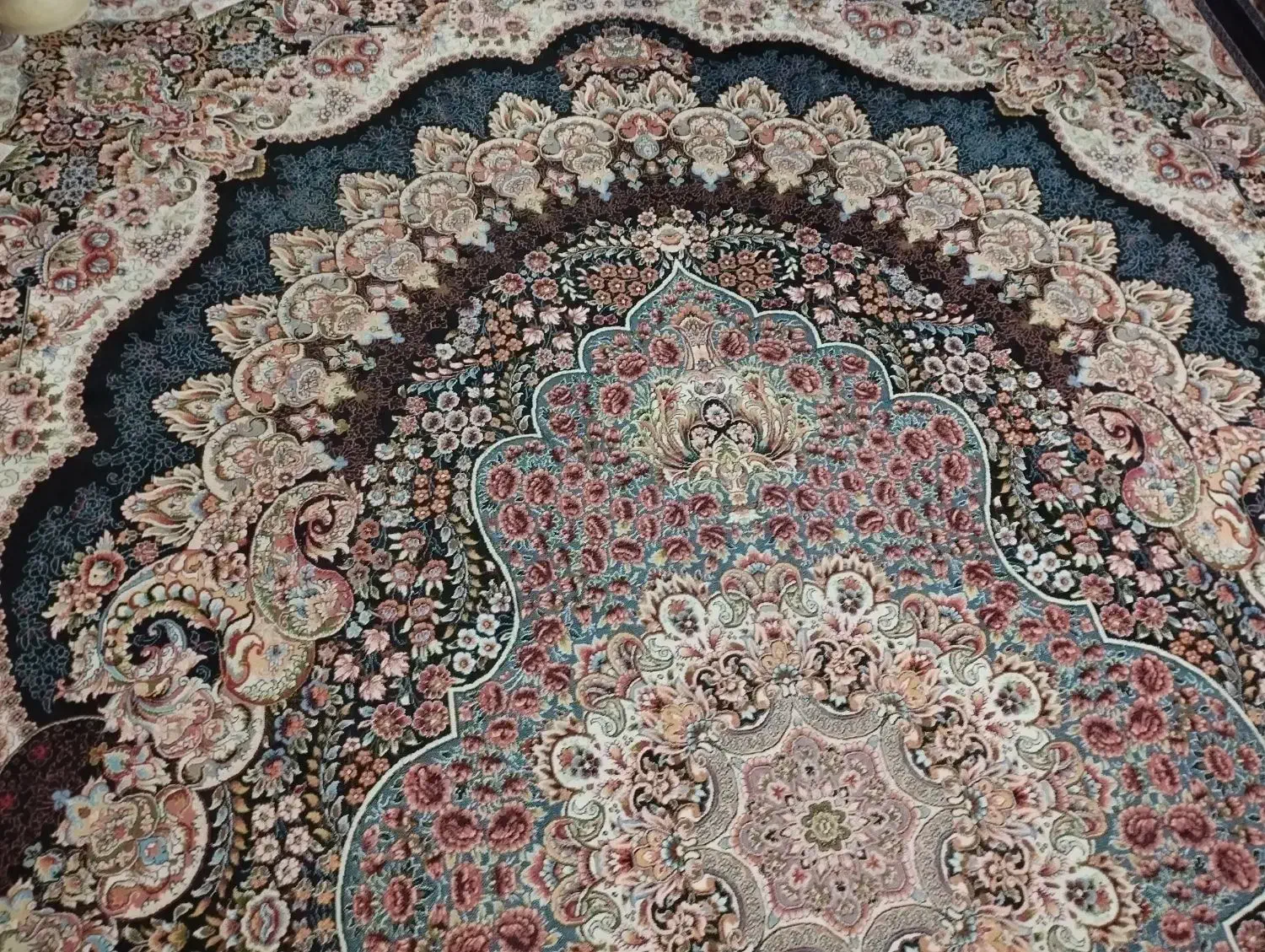 فرش ۹متری|فرش|همدان, |دیوار