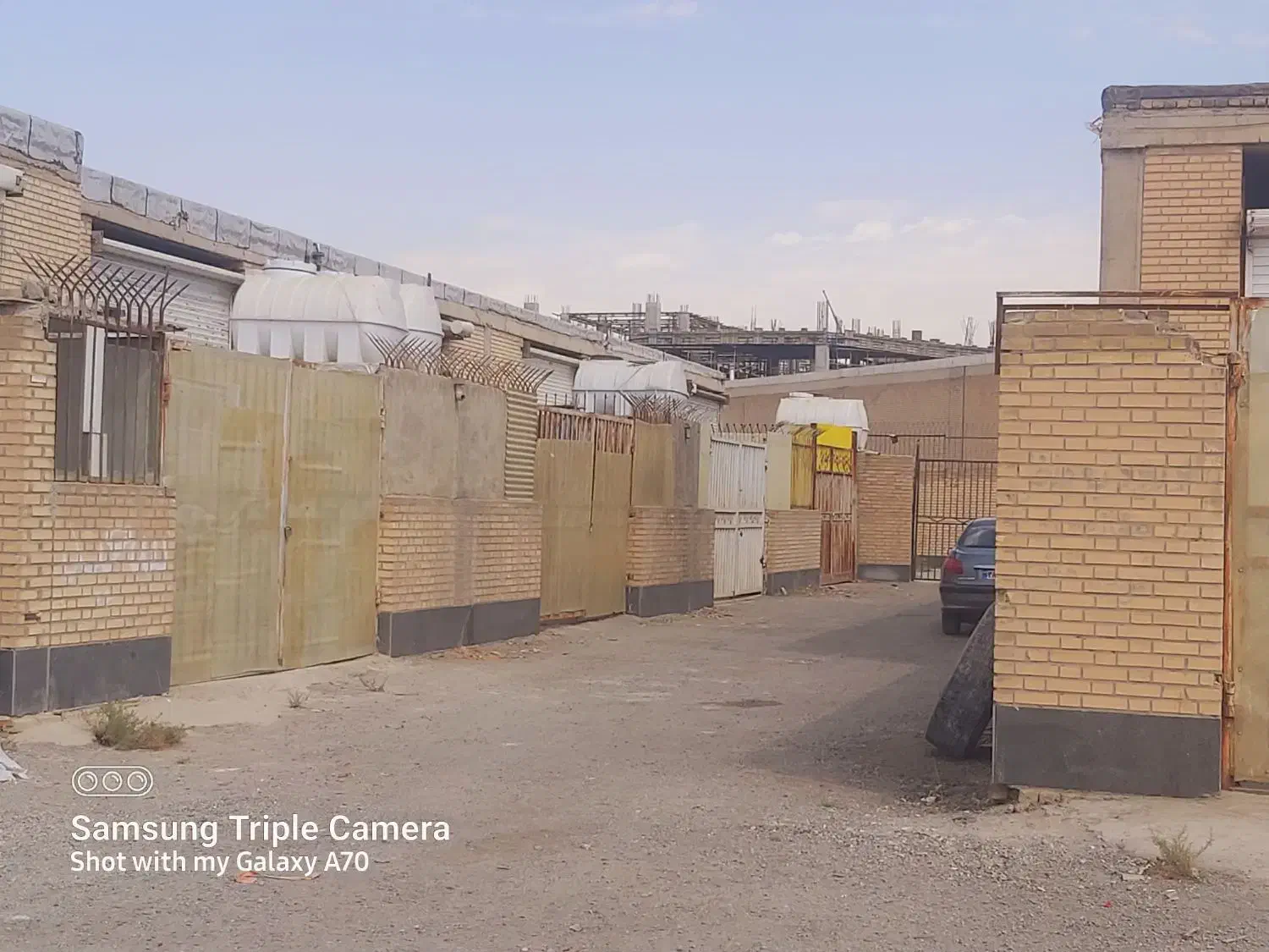 سوله صنعتی 100 متری در شهر سنگ باقرشهر|فروش مغازه و غرفه|باقرشهر, |دیوار