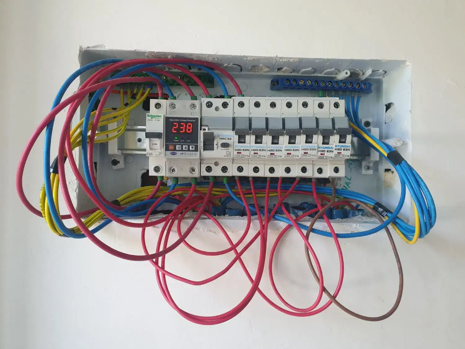 طراحی واجرای پروژه های برق ساختمان.|خدمات پیشه و مهارت|مهاباد (آذربایجان غربی), |دیوار