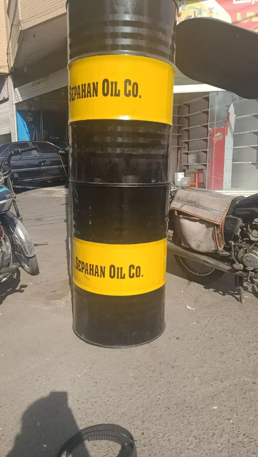 بشکه روغن سالم بدون خط خش نو نو|قطعات یدکی و لوازم جانبی|قم, شهرک طالقانی|دیوار