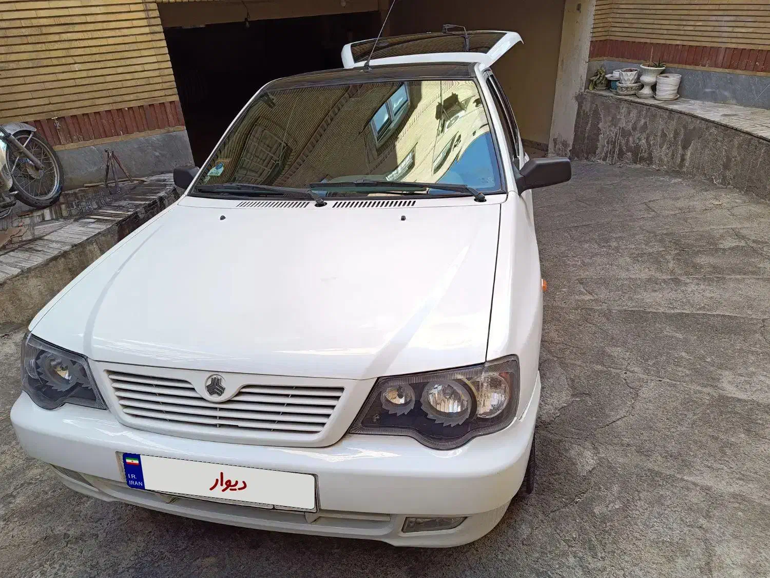 پراید ۱۱۱مدل ۹۸|خودرو سواری و وانت|تهران, شهرک فردوس (حسینی)|دیوار