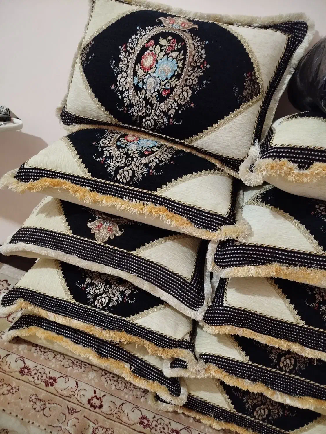 10عدد بالشت نو گلپر|پشتی|یاسوج, |دیوار