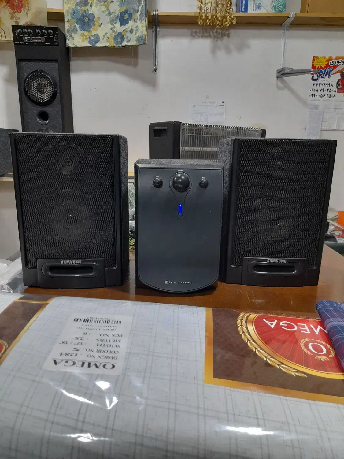 اکو میکسر و چند عدد اسپیکر|سیستم صوتی خانگی|سنندج, |دیوار