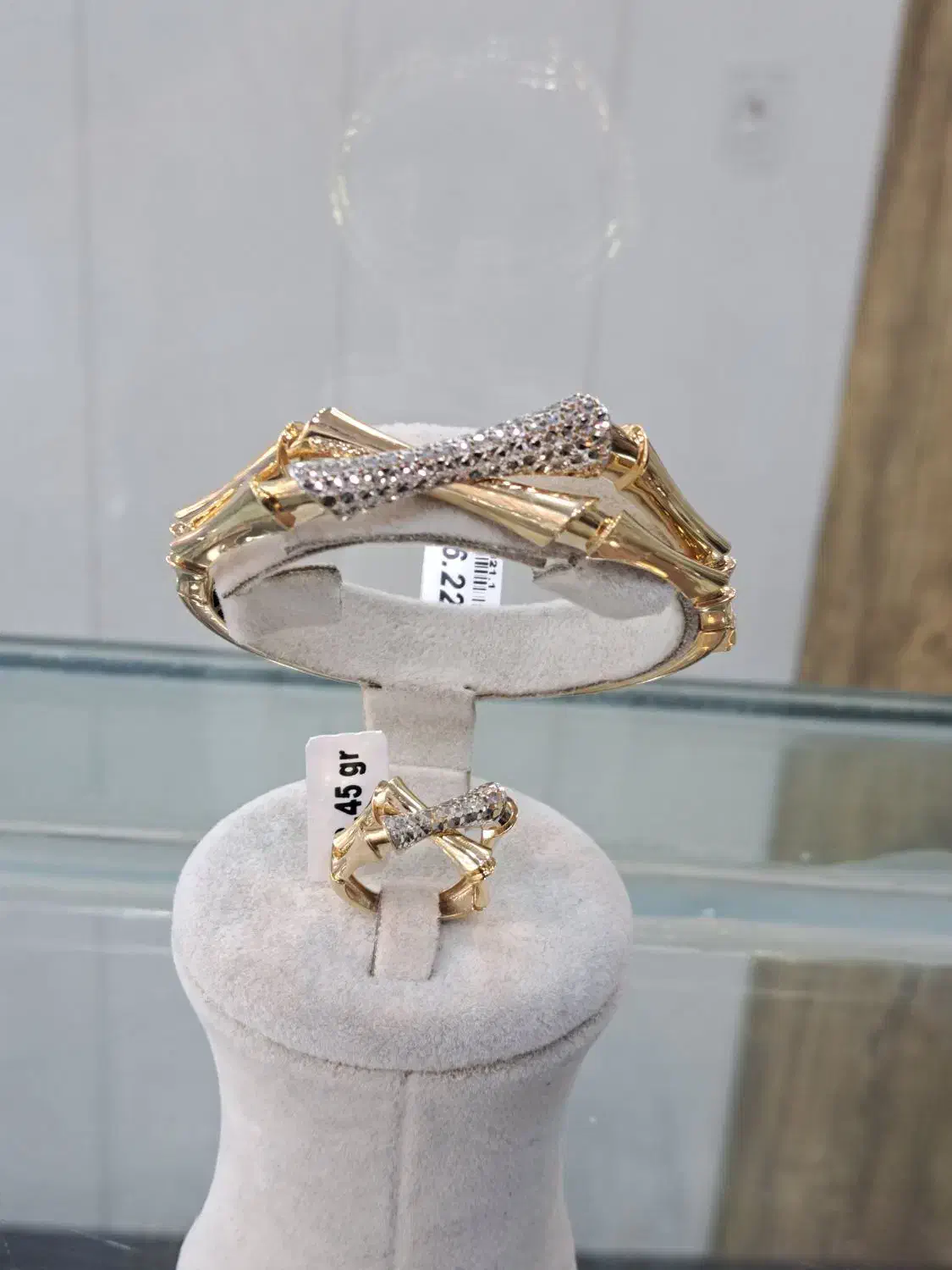 ست دستبند و انگشتر استخونی|جواهرات|قم, نیروگاه|دیوار