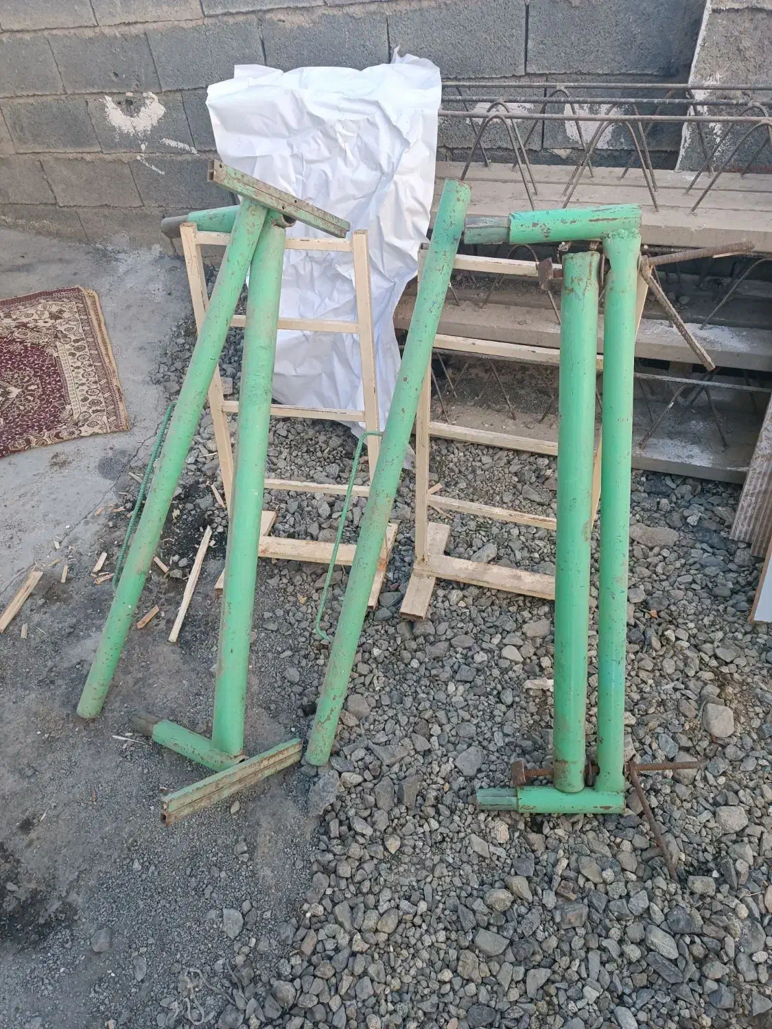 دار قالی|ابزارآلات|کامیاران, |دیوار