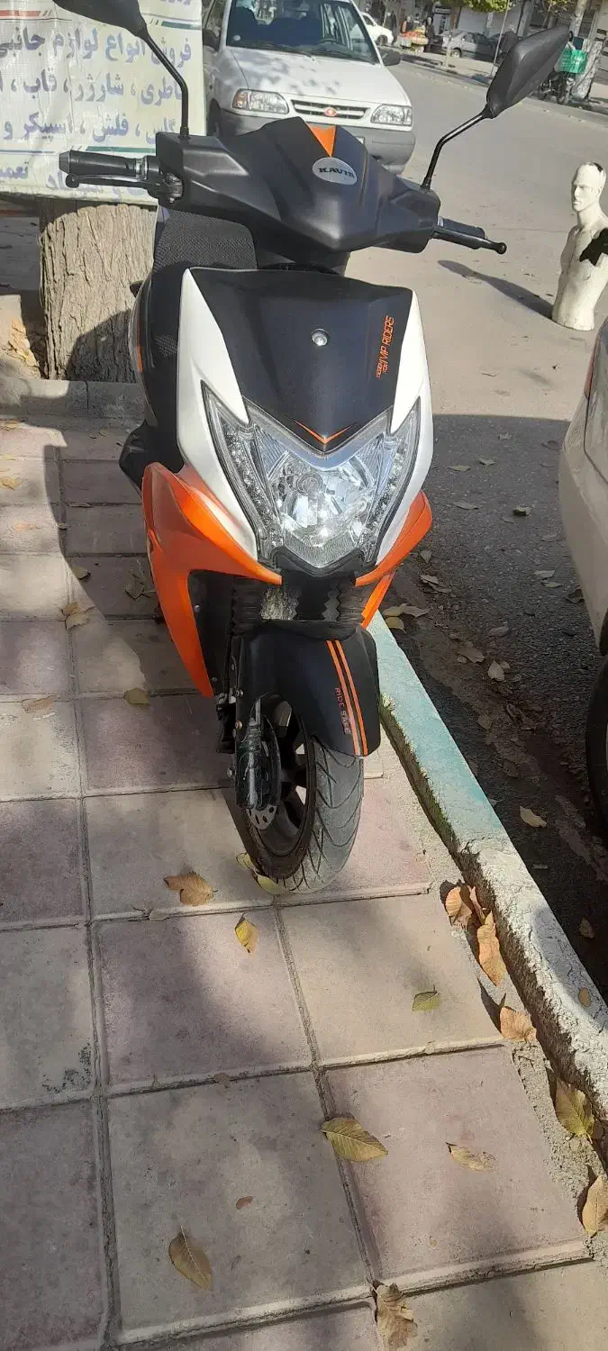 موتور برقی کویر مدل ES8   درحدنوتمیز بدون خط خش|موتورسیکلت|کرمانشاه, |دیوار