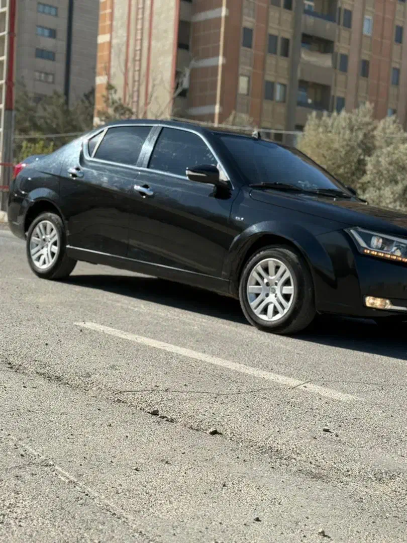 دنا پلاس مدل 98 بدون رنگ|خودرو سواری و وانت|اصفهان, کوی ولی عصر|دیوار