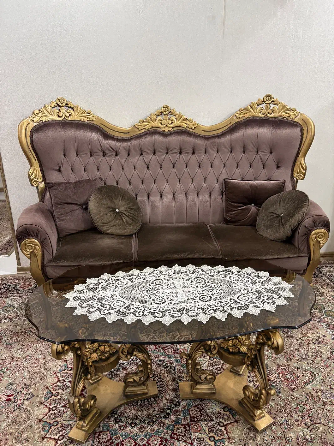 مبل ۹ نفره سلطنتی|مبلمان خانگی و میز عسلی|مشهد, خرمشهر|دیوار