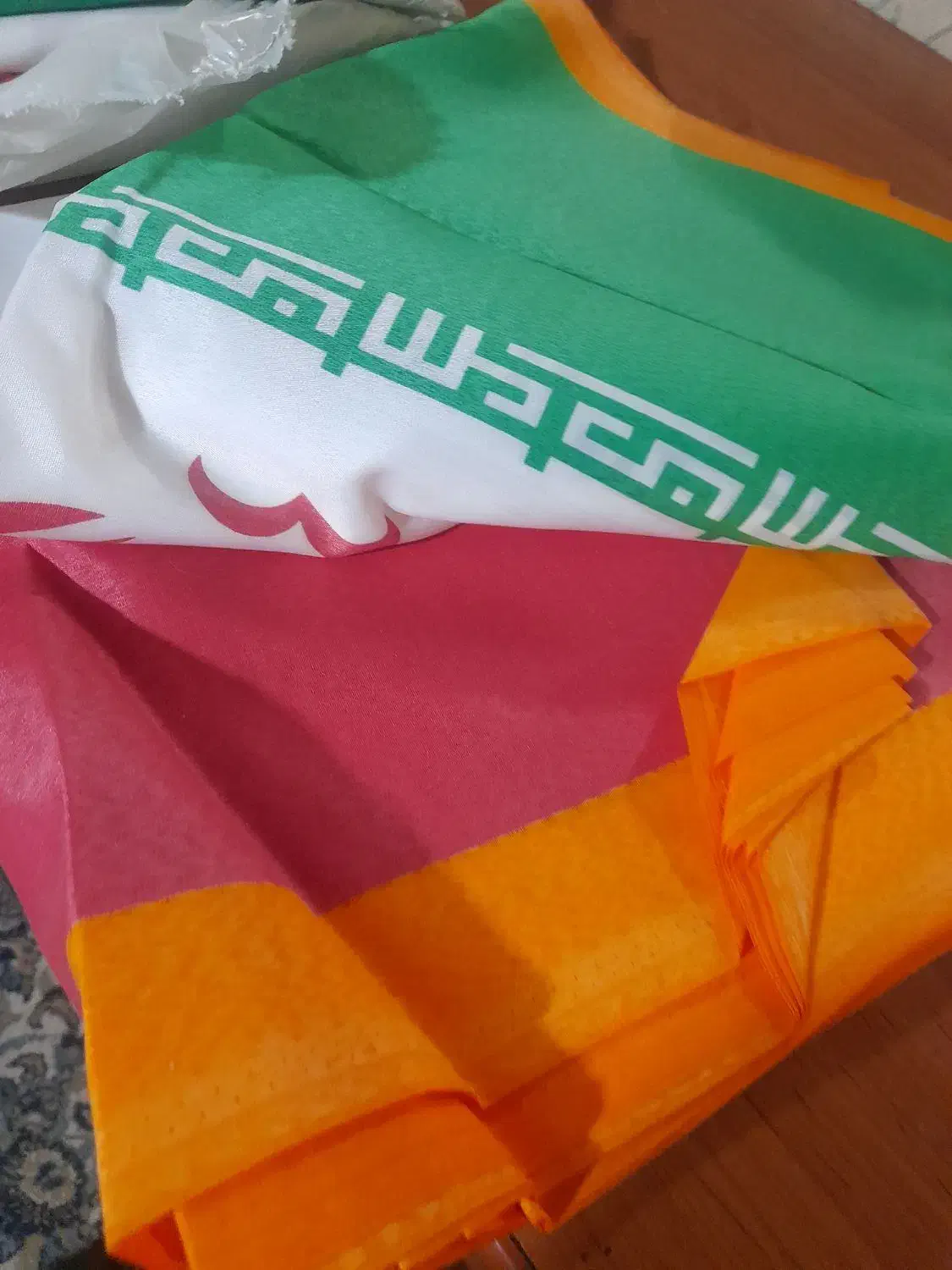 پرچم نو موجود|گردهمایی و همایش|مشهد, امامیه (شهرک غرب)|دیوار