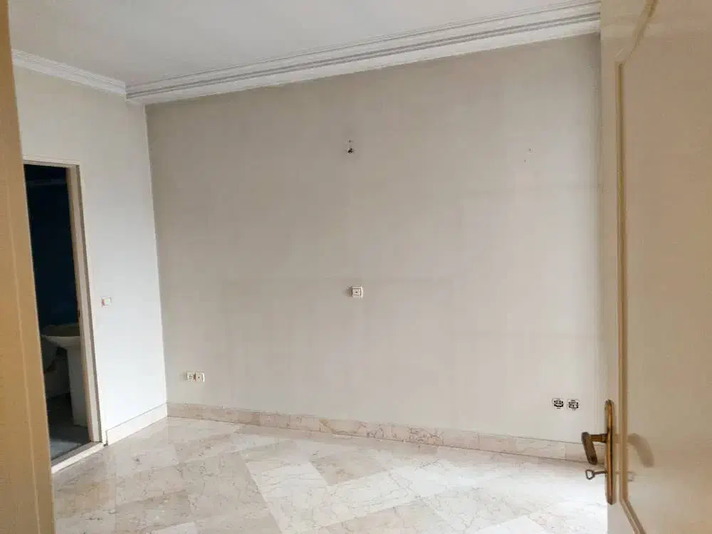 اجاره‌آپارتمان۱۸۰مترتاپ لوکیشن/خوش نور/فول امکانات