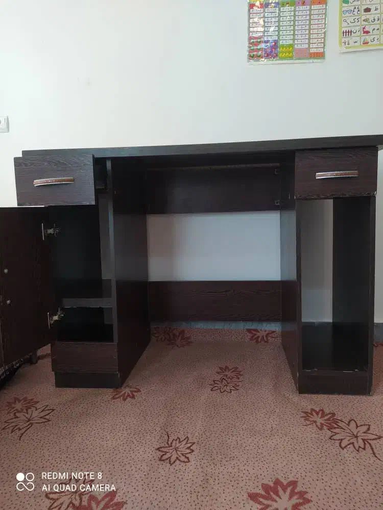 میز عالی|میز تحریر و کامپیوتر|ایوانکی, |دیوار