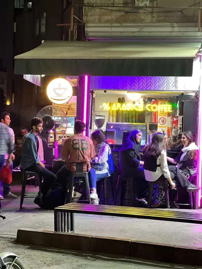 باریستا و کمک باریستا|استخدام خدمات فروشگاه و رستوران|تهران, دانشگاه شریف|دیوار