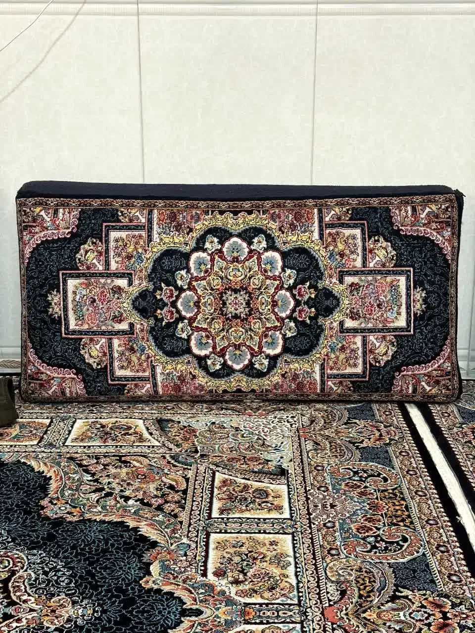 پشتی|پشتی|بهارستان, |دیوار