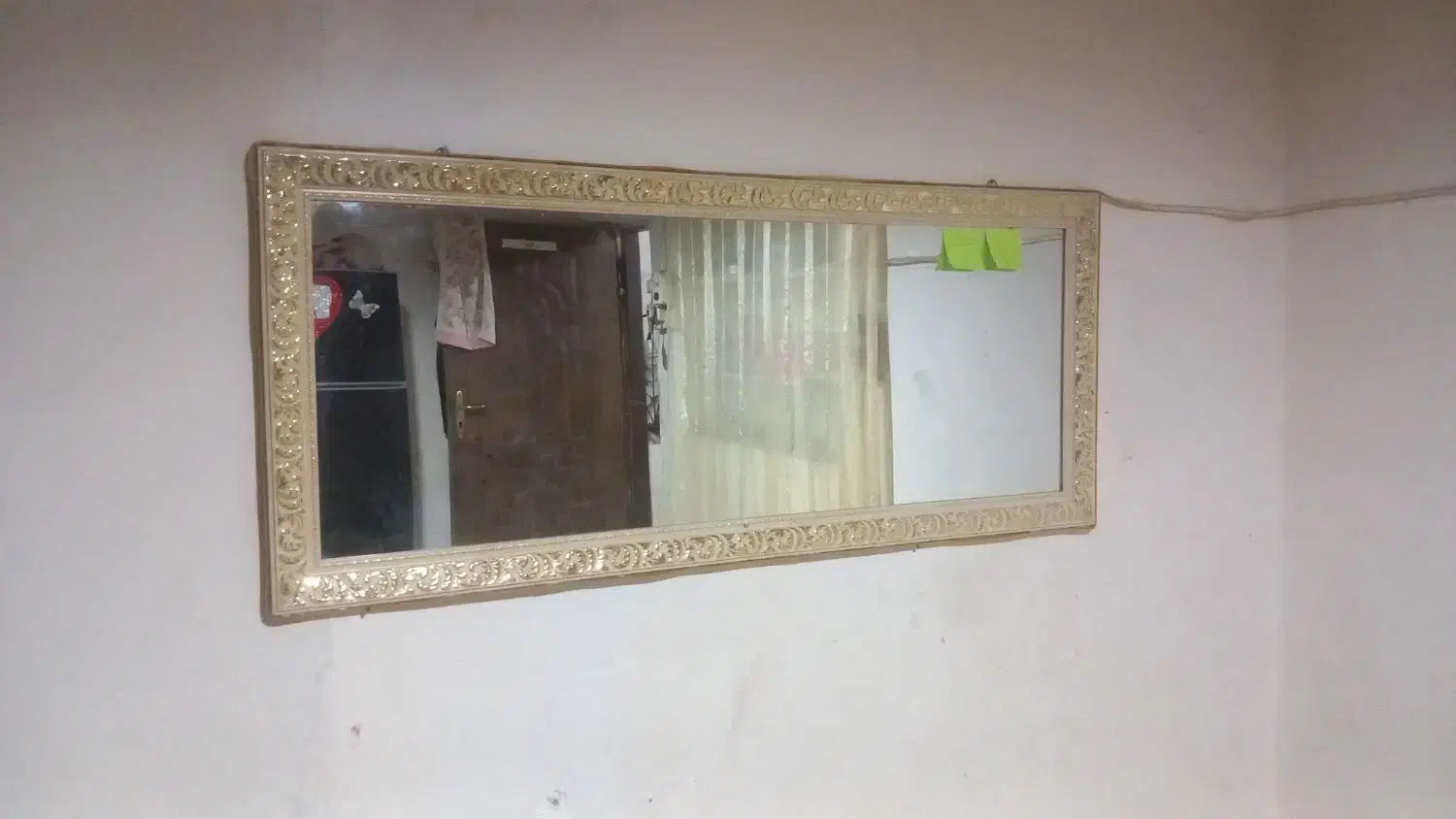 آینه|آینه|بندر ماهشهر, |دیوار