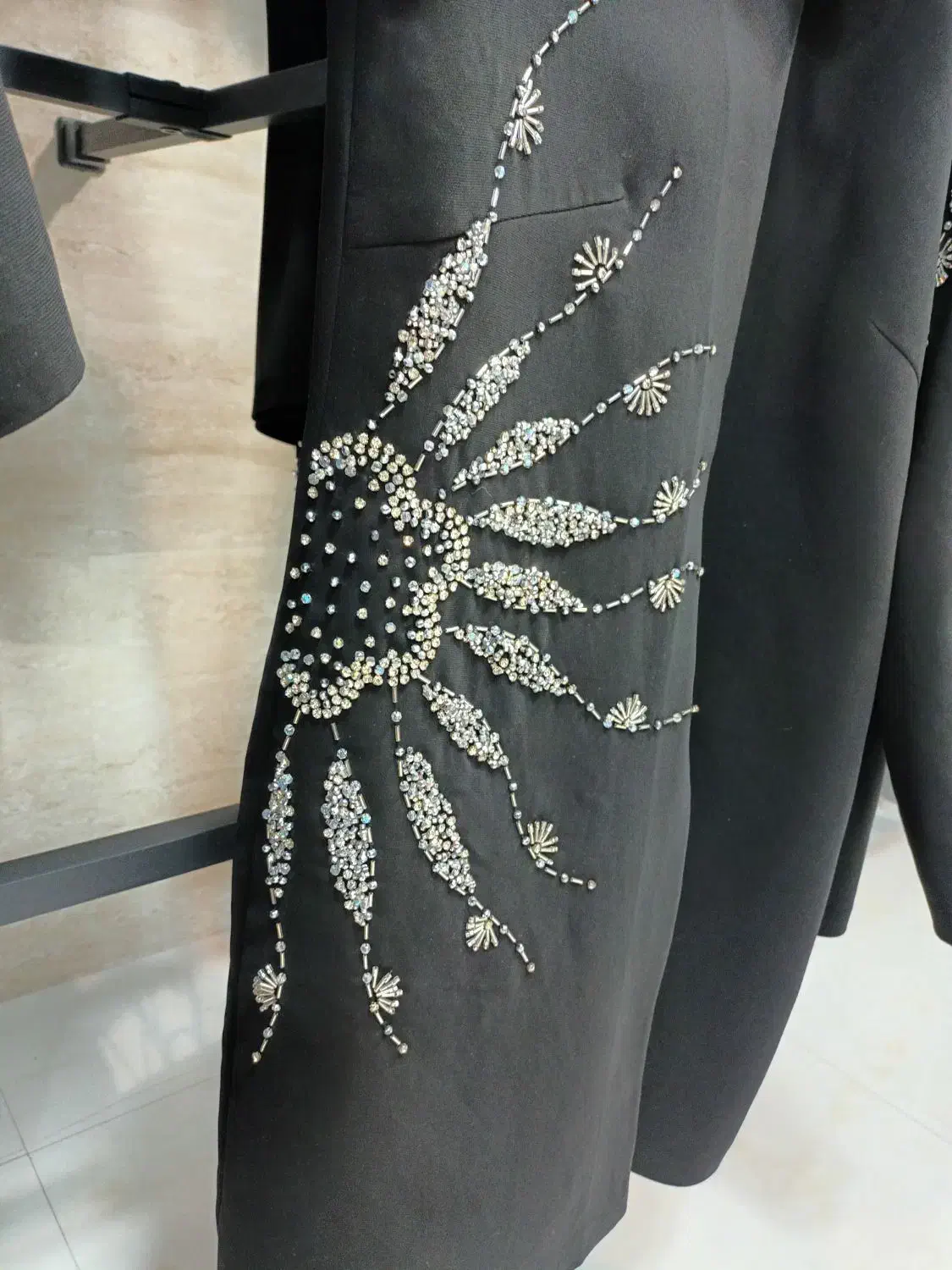 مانتوی مجلسی طرح نیلوفر|لباس|خوی, |دیوار